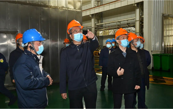 【陜鼓集團(tuán)】西安市委常委、市委統(tǒng)戰(zhàn)部部長楊廣亭深入陜鼓實(shí)地調(diào)研指導(dǎo)疫情防控及復(fù)工復(fù)產(chǎn)工作